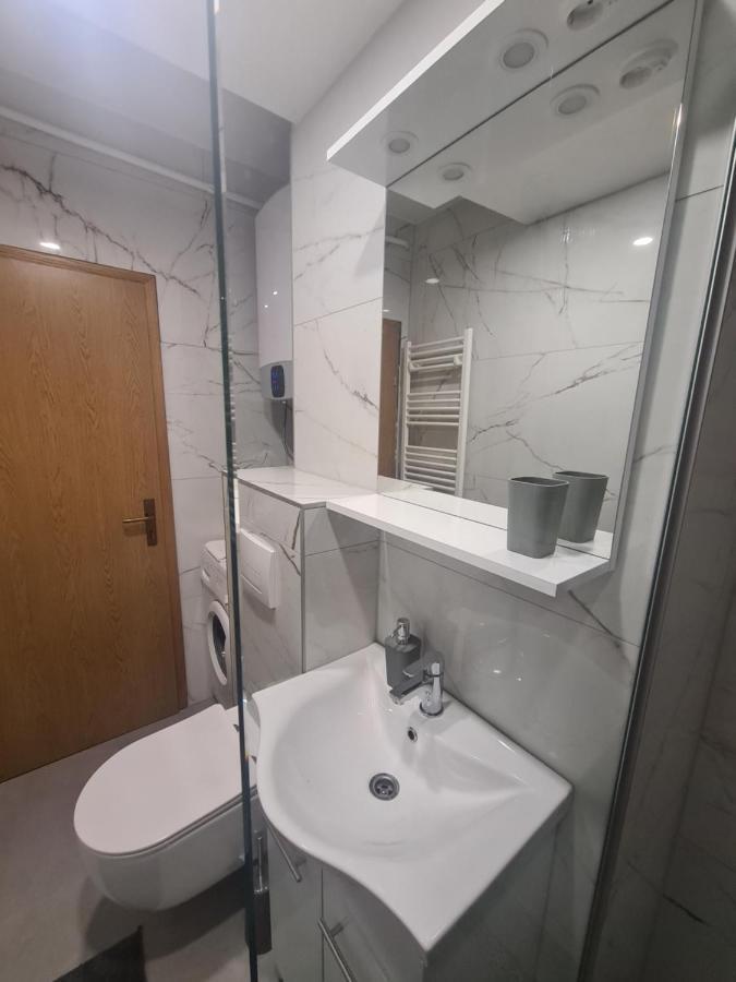 Apartman Yellow - Self Check In Osijek Exterior photo
